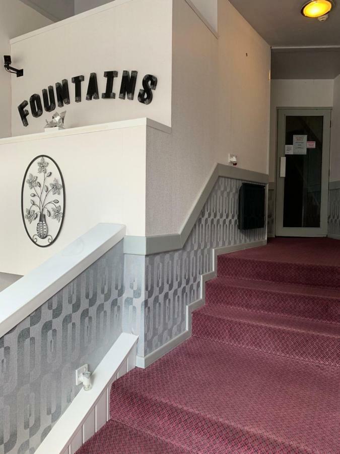 Fountains Hotel Runcorn Exteriör bild